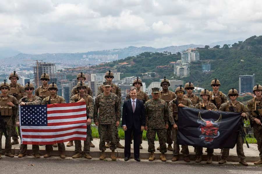 El humillante aterrizaje del Comando Sur en Caracas y la agenda colonialista de Trump para Venezuela